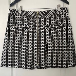 Mini skirt, perfect for fall!